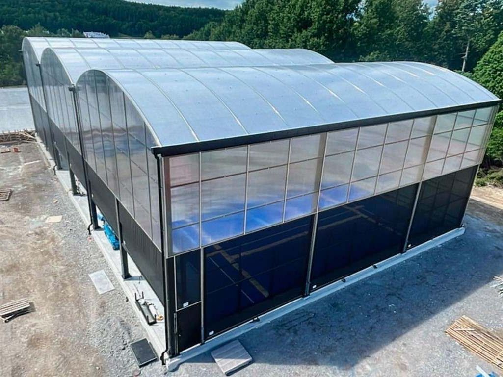 Couverture Portico Sport au-dessus de pistes de padel